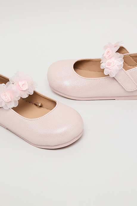 Appliqued Mary Jane Shoes