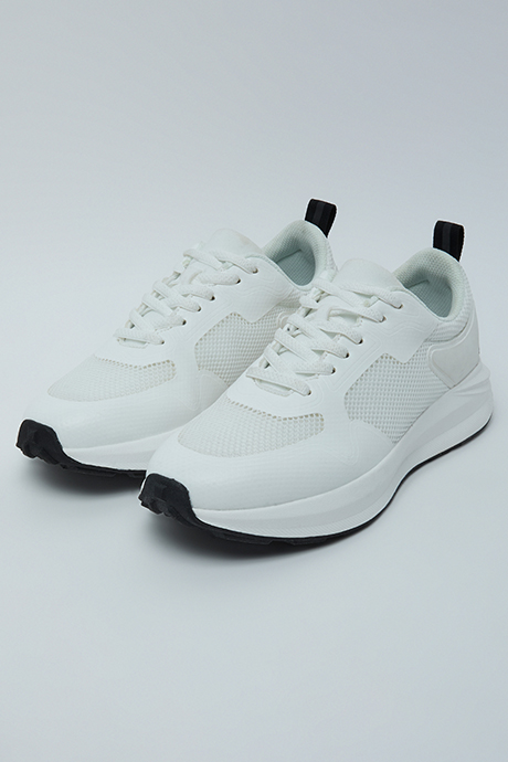 Mixed Texture Lace-Up Low Top Sneakers