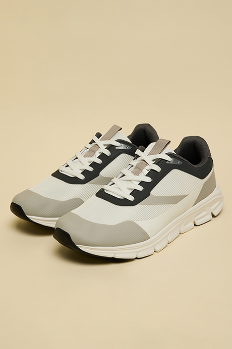 Textured Running Shoes