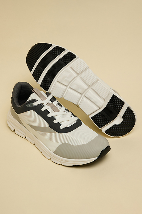 Textured Running Shoes