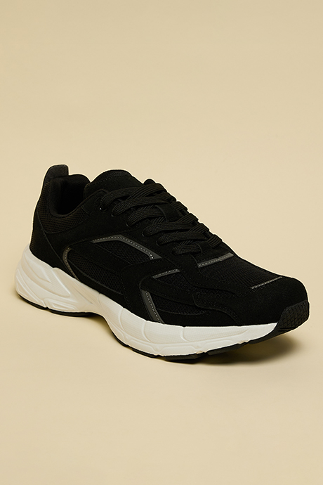 Textured Running Shoes