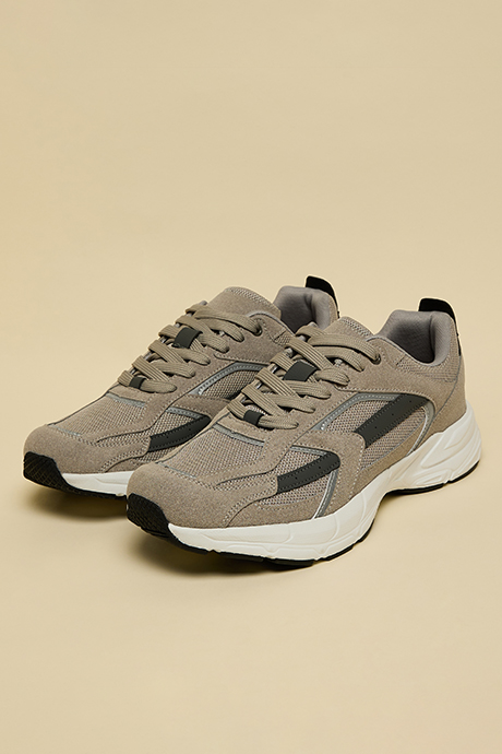 Textured Running Shoes