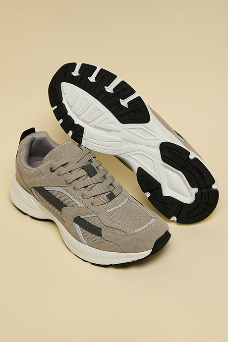 Textured Running Shoes