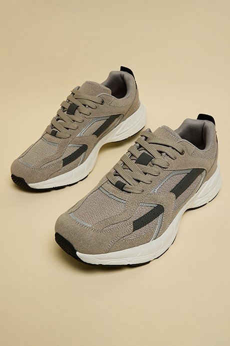 Textured Running Shoes