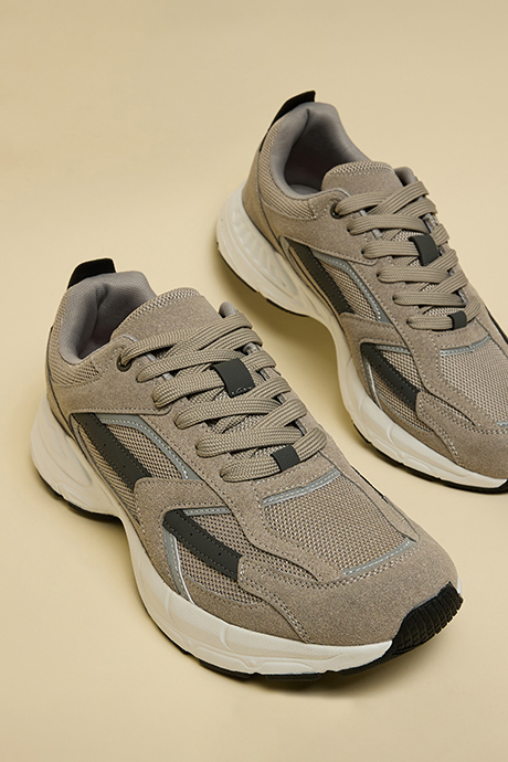 Textured Running Shoes