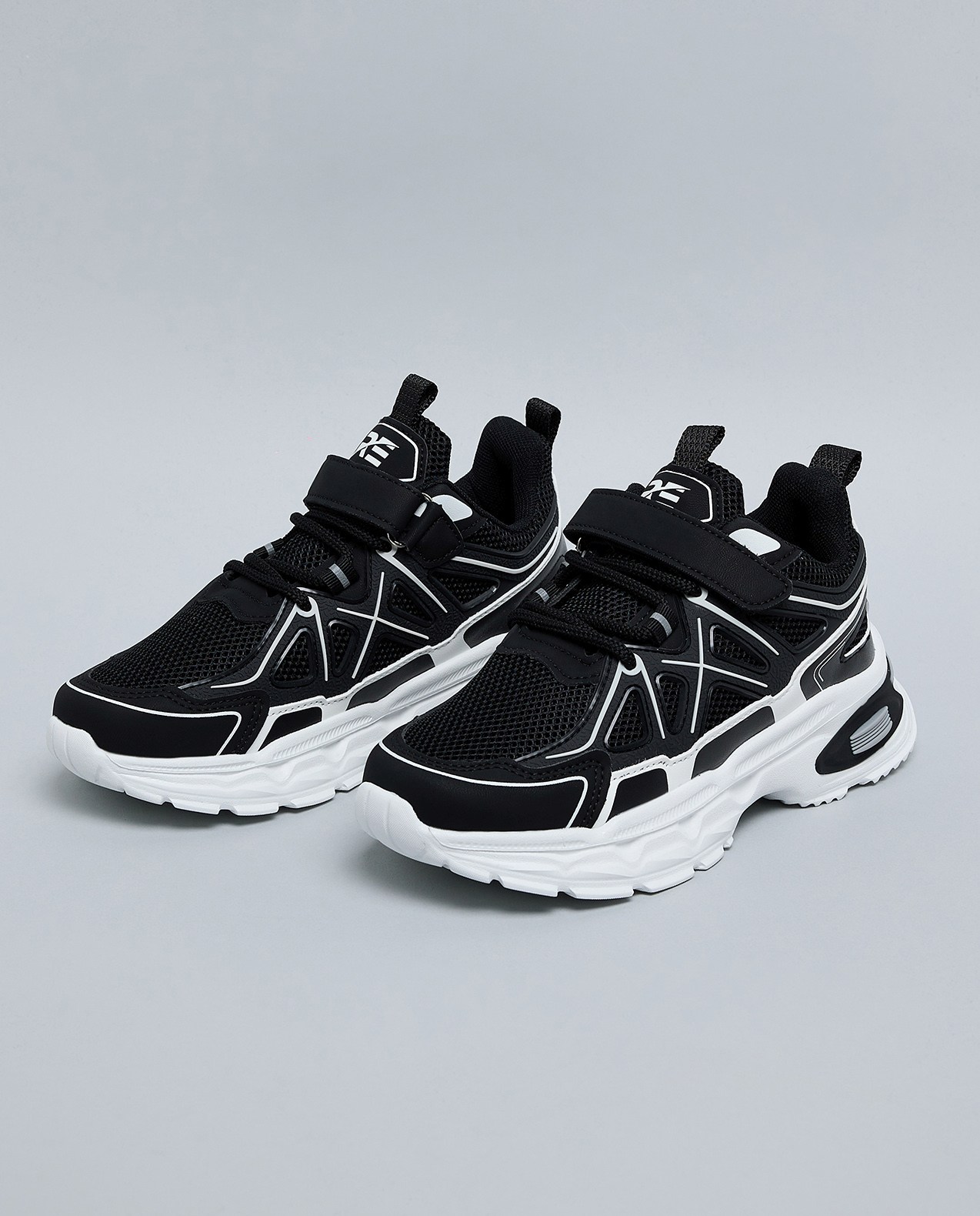 Mesh Detail Velcro Closure Sneakers