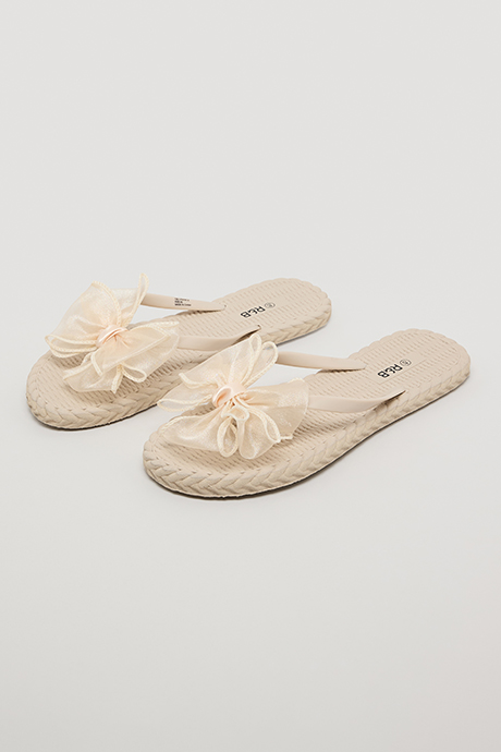 Bow Detail Flip-Flops