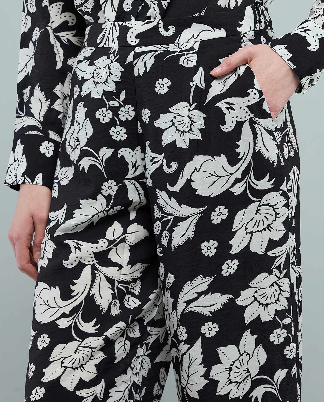 Patterned Wide Leg Pants with Elastic Waist