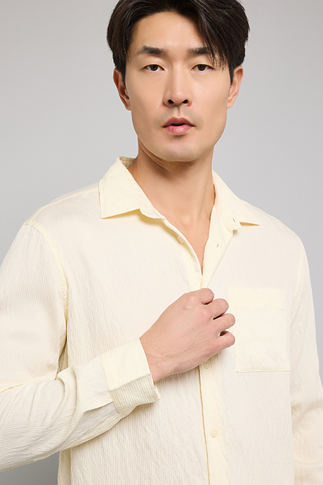 Crinkled Shirt with Classic Collar and Long Sleeves