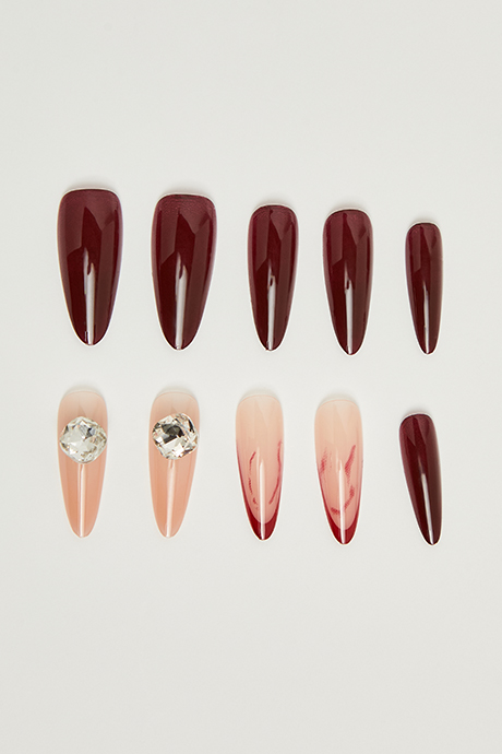 Wearable Stick-On Nails Set