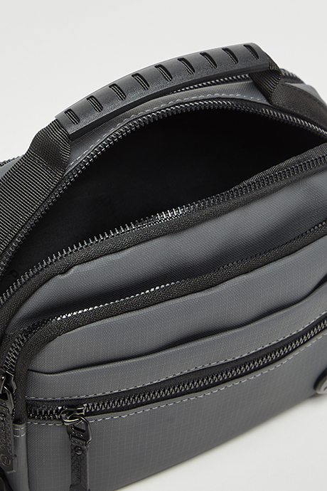 Solid Camera Bag