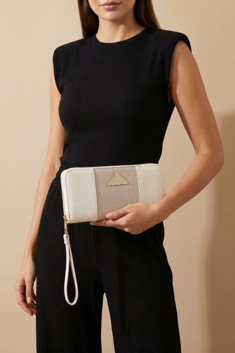 Color Block Zippered Wallet