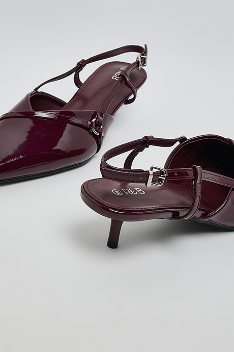 Glossy Slingback Pumps