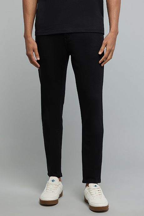 Solid Carrot Fit Jeans with Button Closure