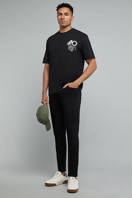 Solid Carrot Fit Jeans with Button Closure