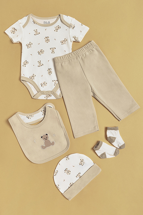 Newborn's Printed Clothing Gift Set