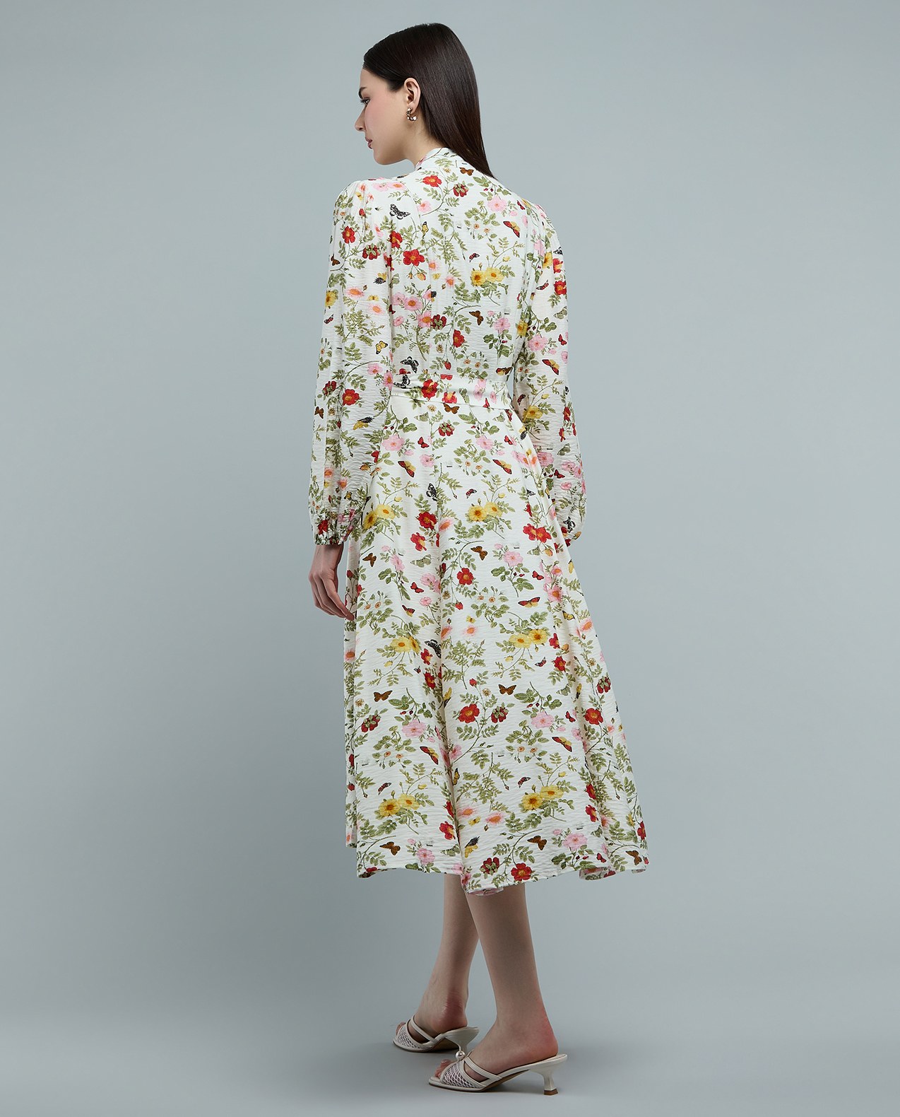 Floral Patterned Midi Dress with Stand Collar and Long Sleeves