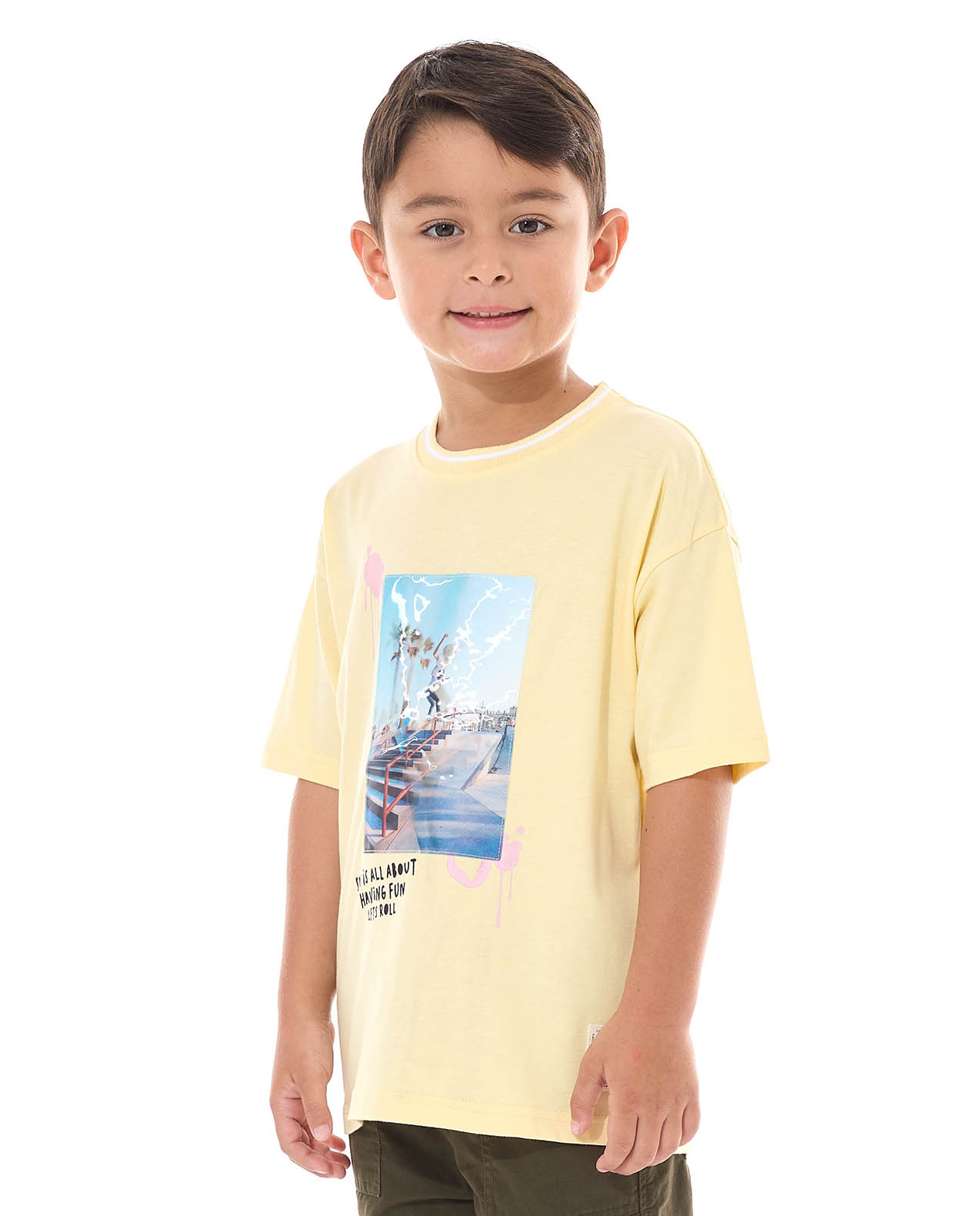 Graphic Print T-Shirt with Crew Neck and Short Sleeves