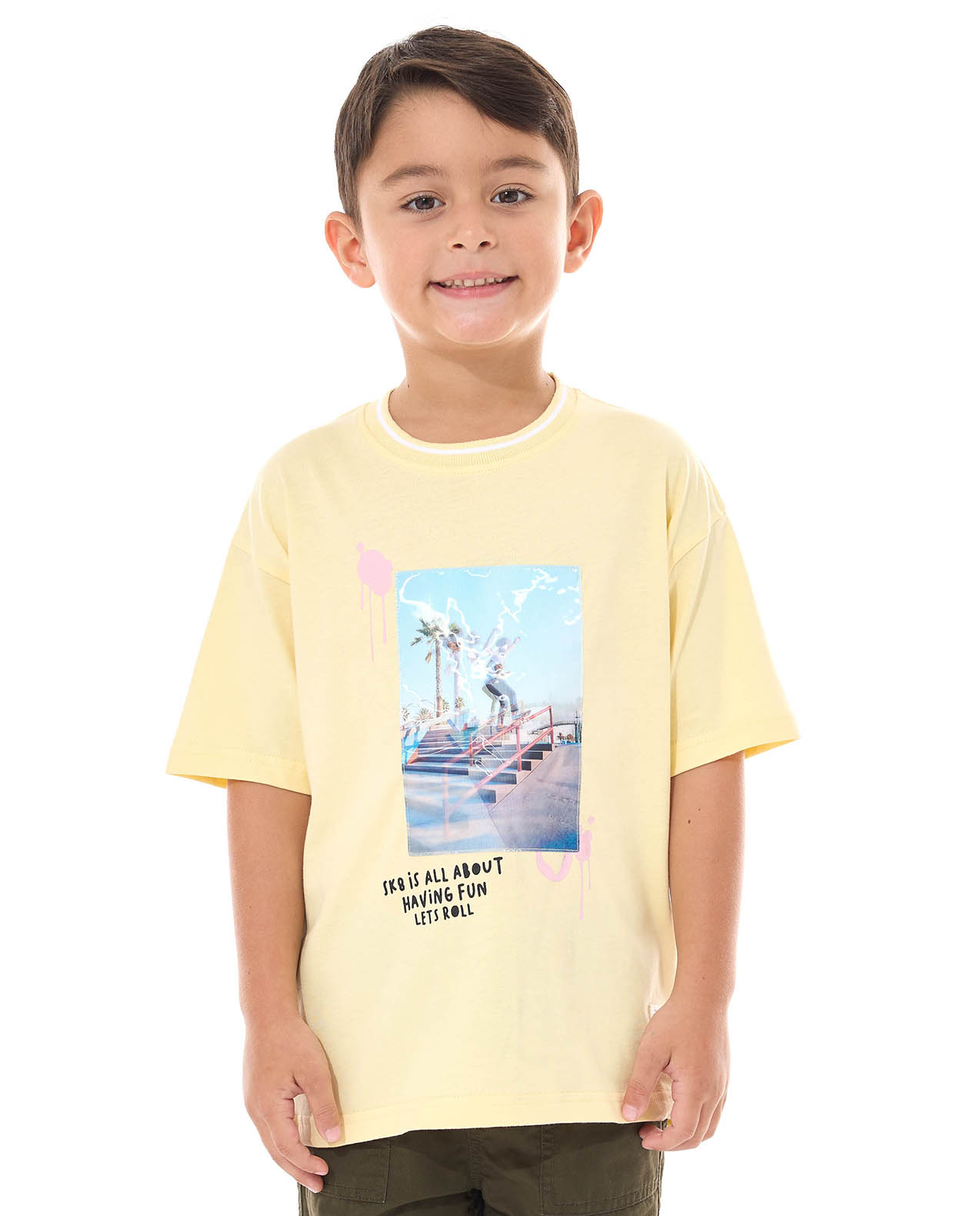Graphic Print T-Shirt with Crew Neck and Short Sleeves