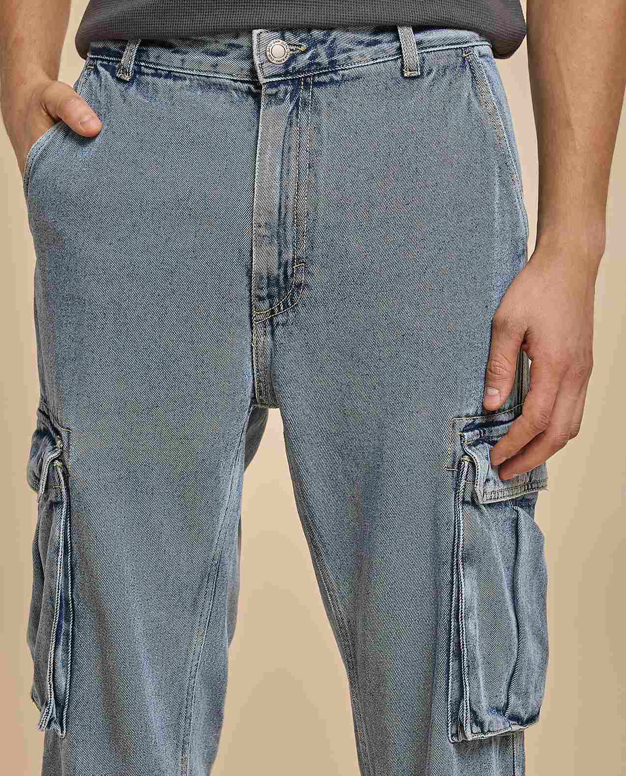 Solid Regular Fit Jeans with Button Closure