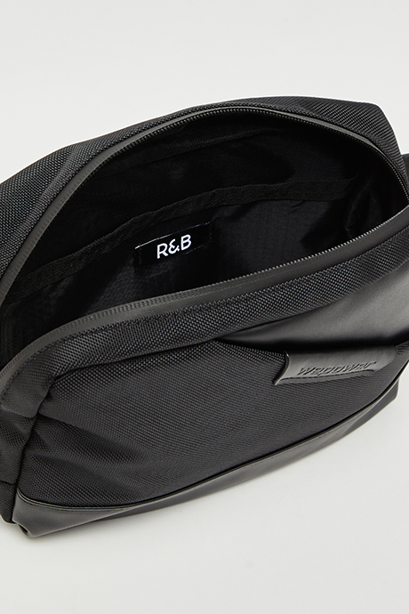 Textured Travel Pouch