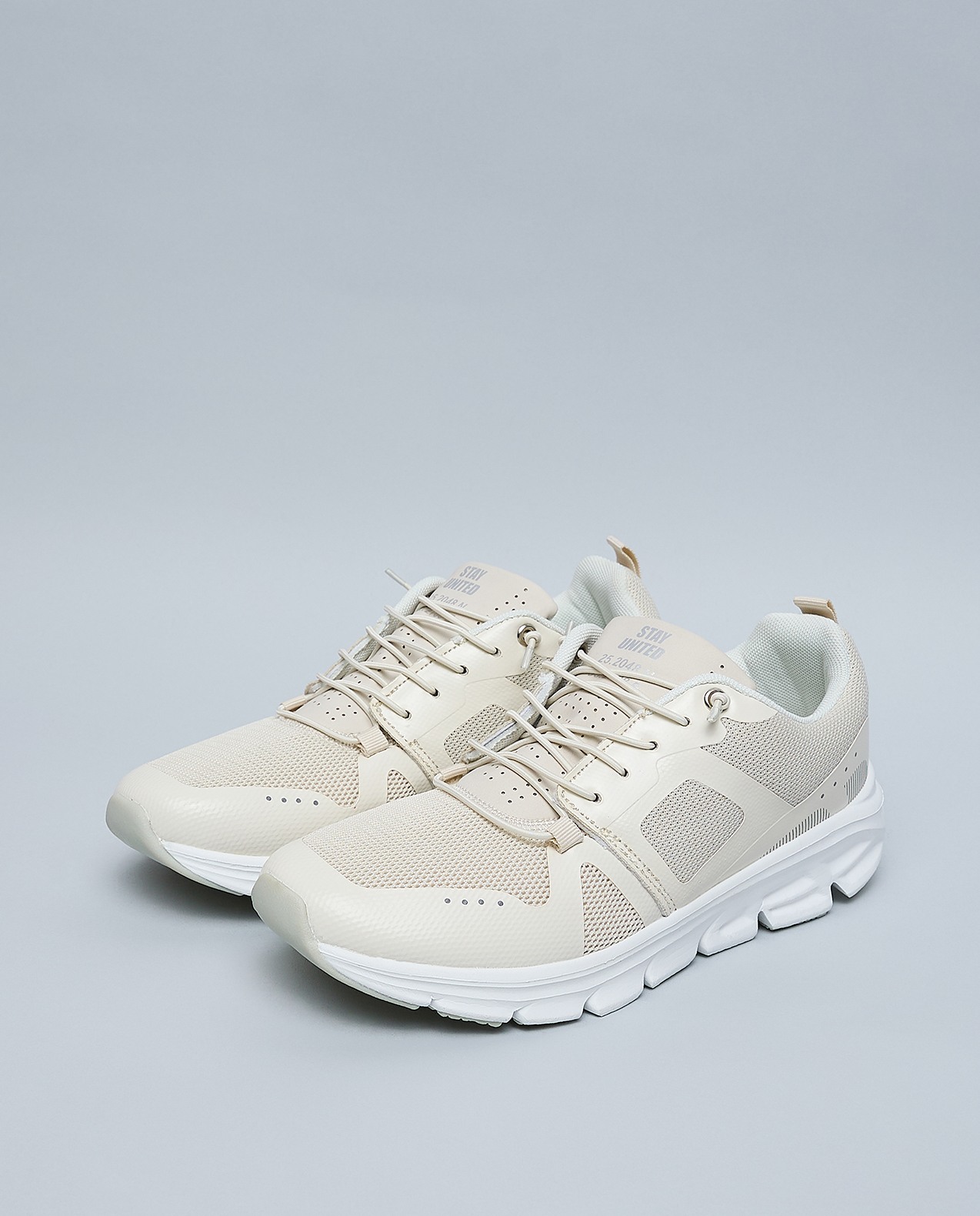 Mesh Detail Lace Up Sports Shoes