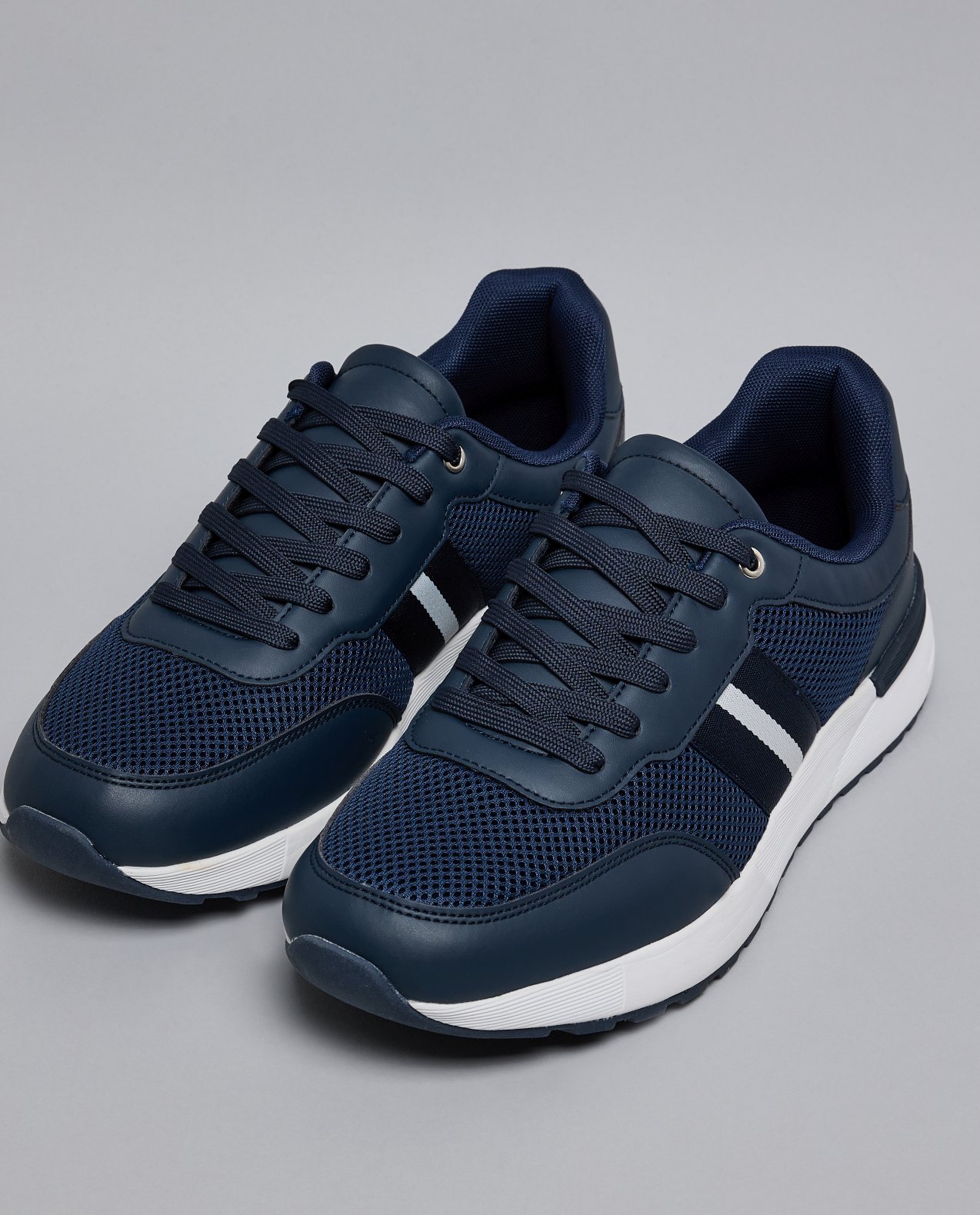 Solid Lace Up Casual Shoes
