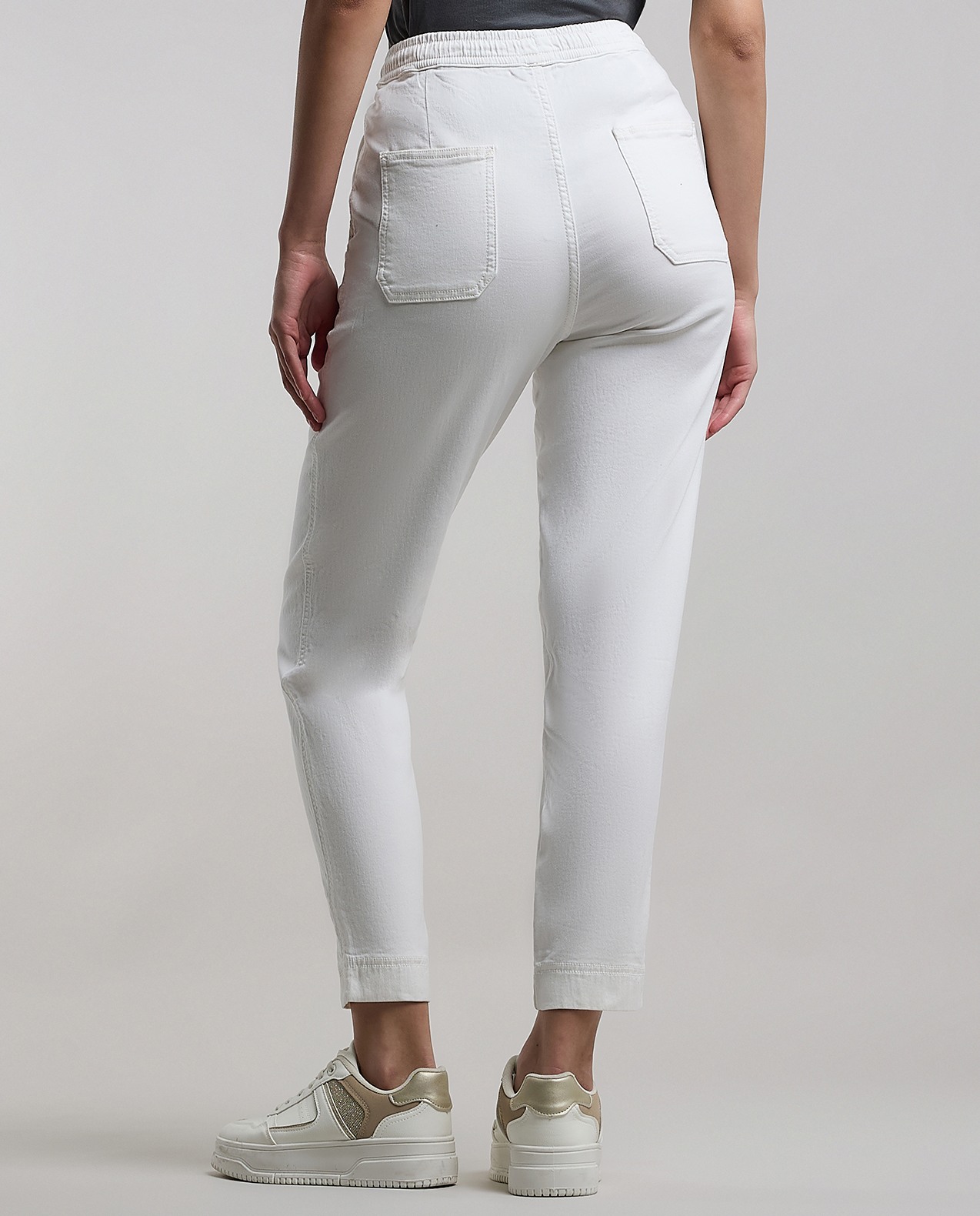 Solid Mom Fit Jeans with Elastic Waist