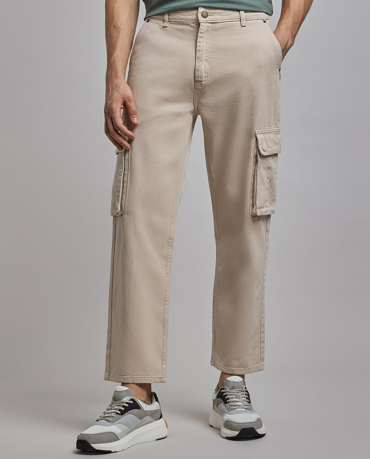 Faded Tapered Fit Jeans with Button Closure