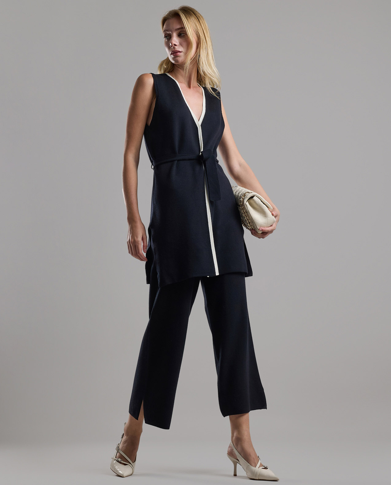 Textured Wide Leg Pants with Elastic Waist
