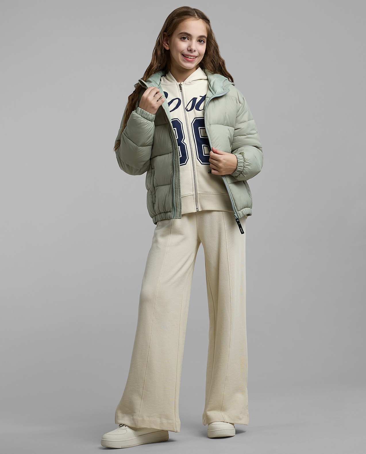 Quilted Puffer Jacket with Zipper Closure