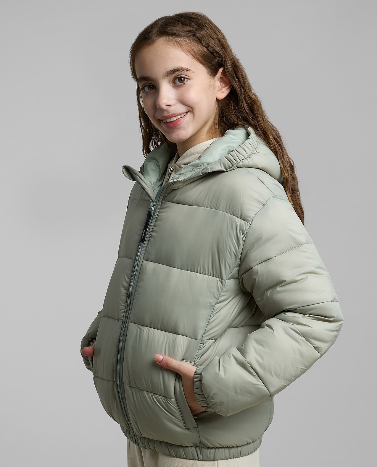Quilted Puffer Jacket with Zipper Closure