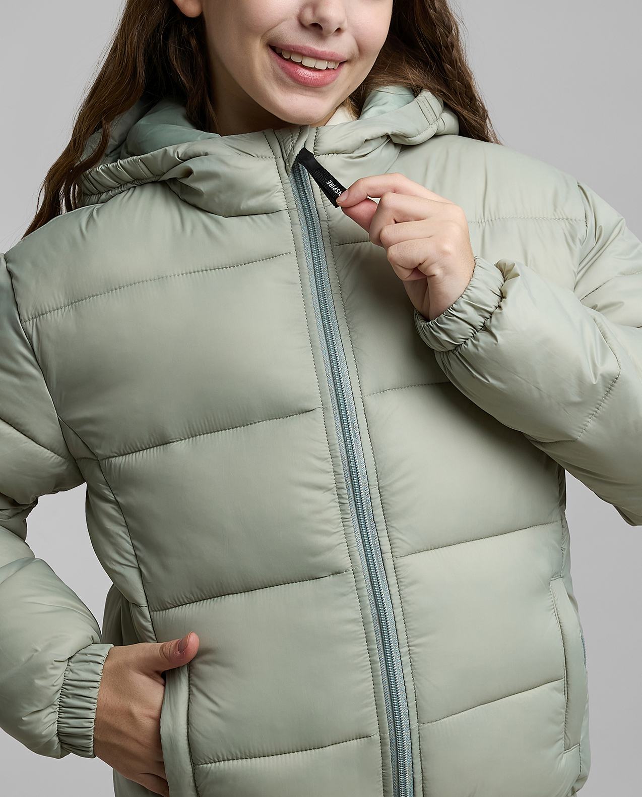 Quilted Puffer Jacket with Zipper Closure