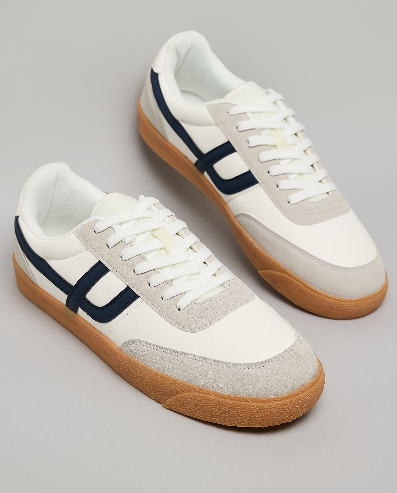 Color Block Lace Up Sneakers