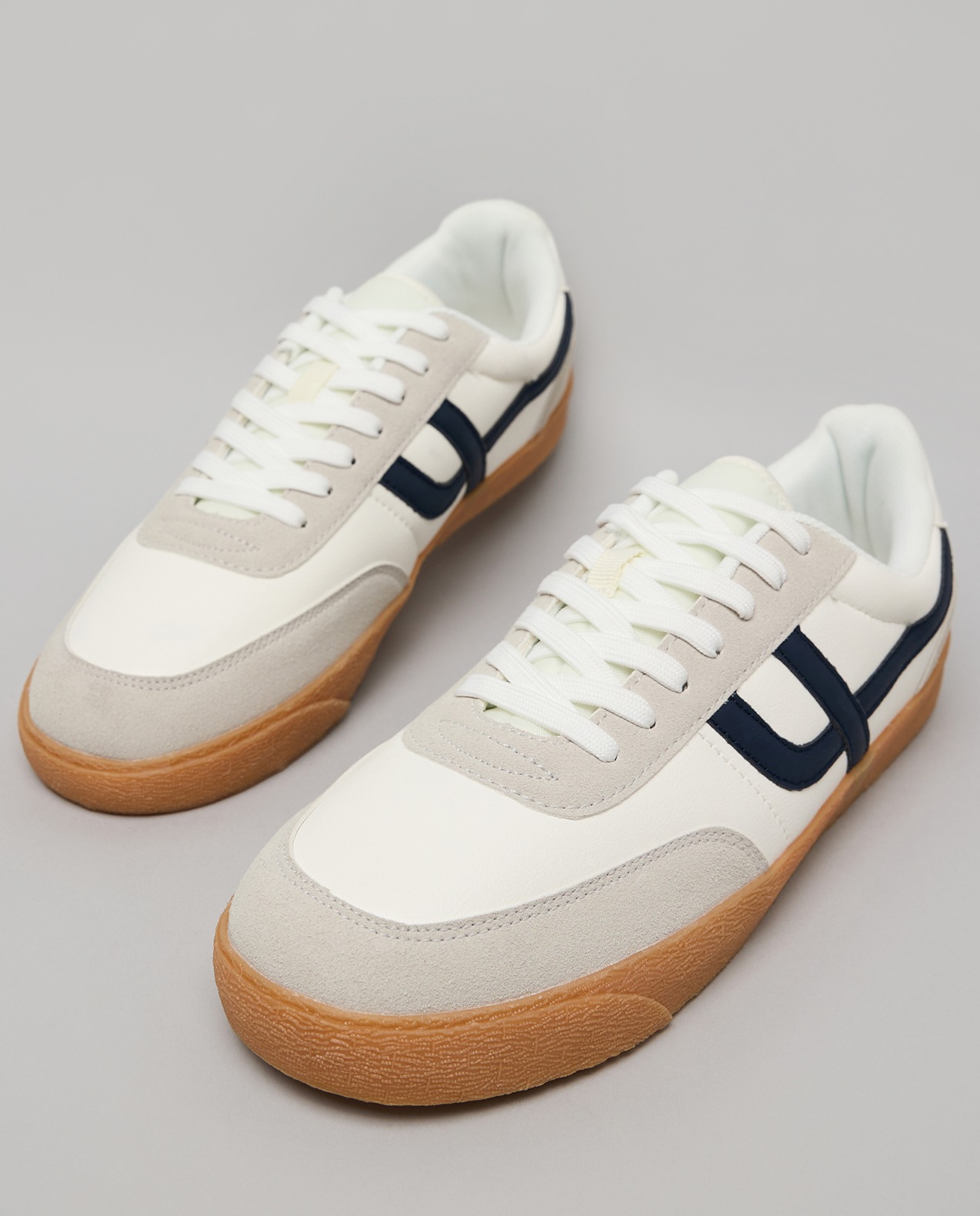 Color Block Lace Up Sneakers