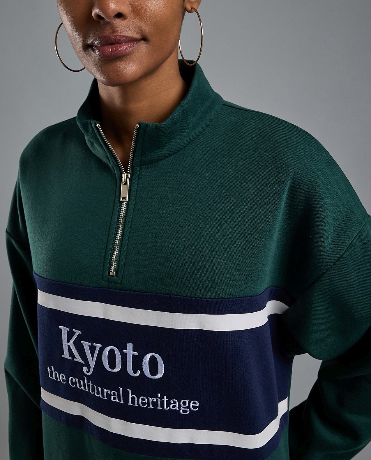 Color Block Oversized Sweatshirt with Long Sleeves